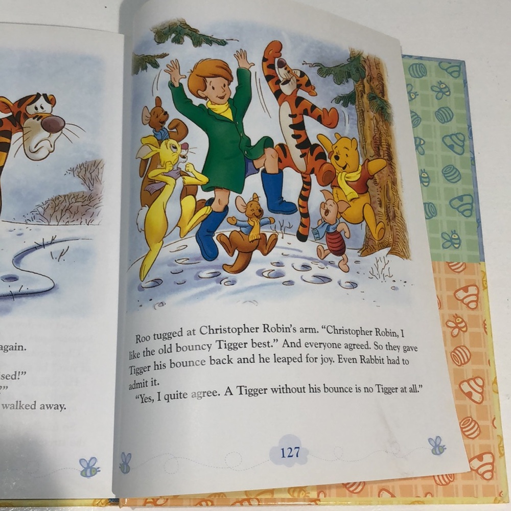 Winnie the Pooh CD Storybook (4-In-1 Disney) - Picture 5 of 6